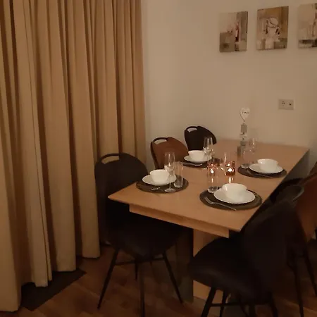 Apartment In Near Lift, Cleaning Included